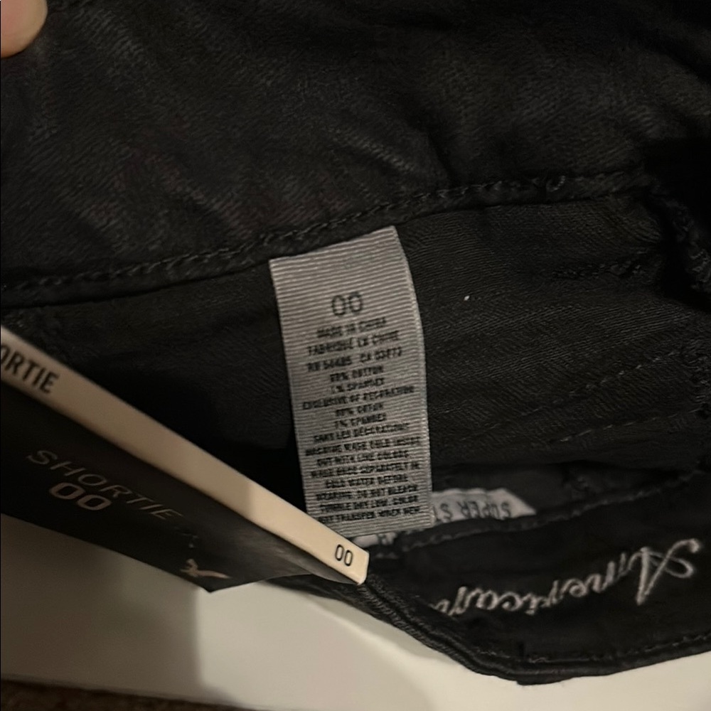 American Eagle Outfitters Black Jean Shorts with zipper detail - Picture 7 of 11